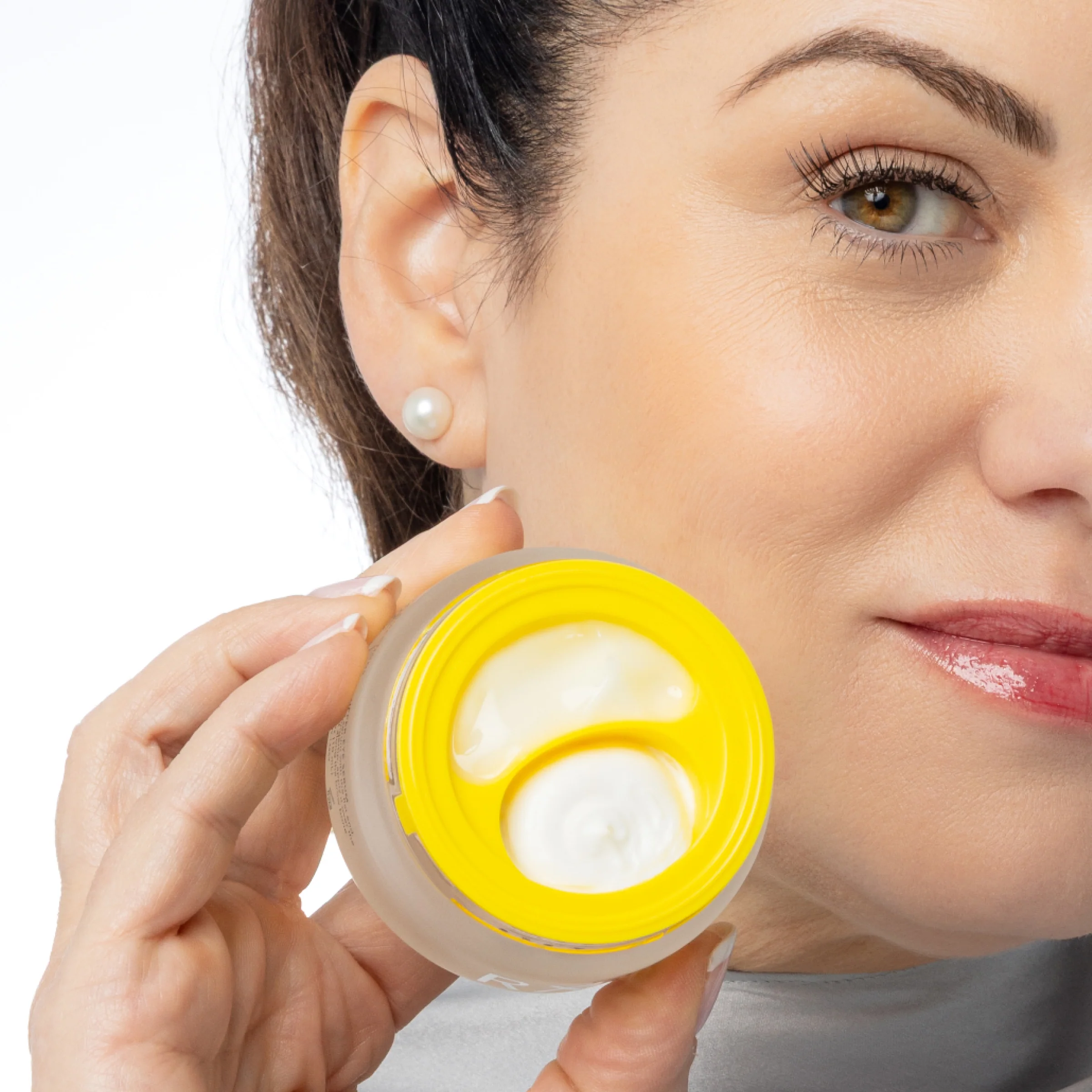 The All-in-One Skincare Routine - Image 9